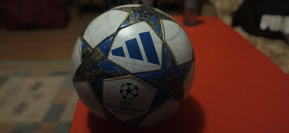 Minge adidas UCL League 25/26 dimensiunea 5