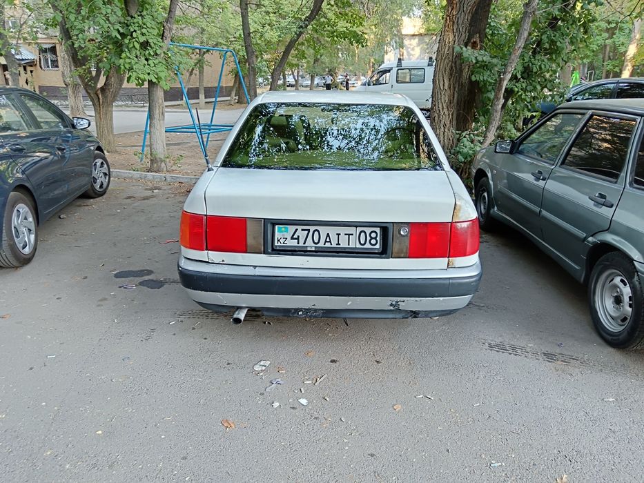 Ауди 100 вариянт бар малга