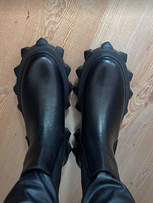Нови черни боти обувки от естествена кожа ,номер 40