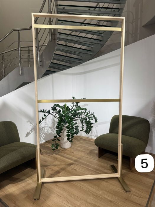 продам Вешало напольное для одежды