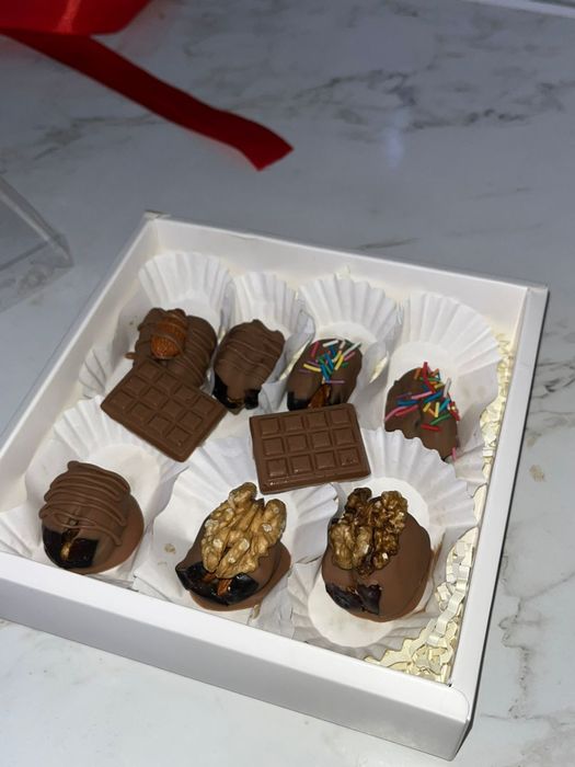 Финики в шоколаде