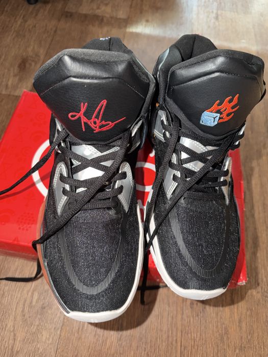 Nike Kyrie Infinity