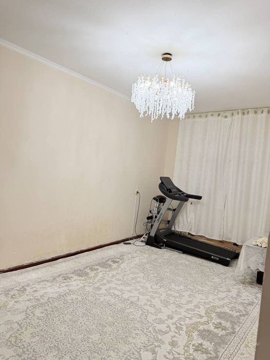 Продается 2х квартира Чирчик 10 микрорайон