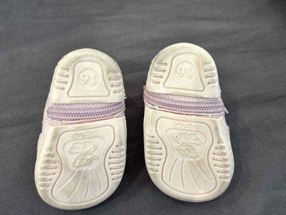 Обувки Biomecanics и Беко