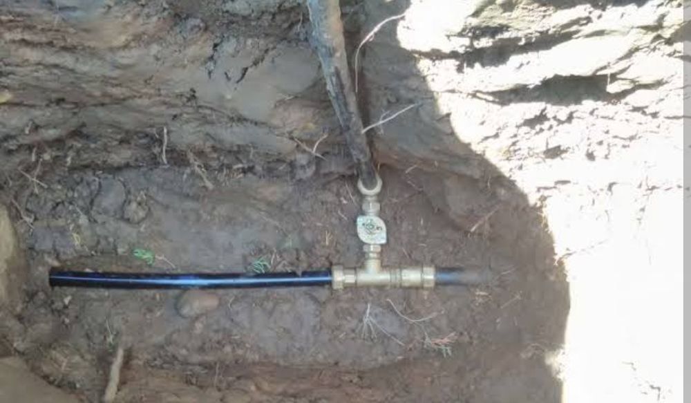 Firmă cu experiență efectuam branșamente și săpături