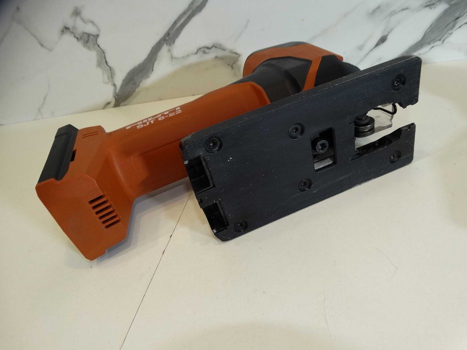 2024 - Hilti SJT 6 - 22 / Nuron - Прободен трион / зеге