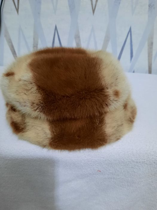 Продам норковую кепку