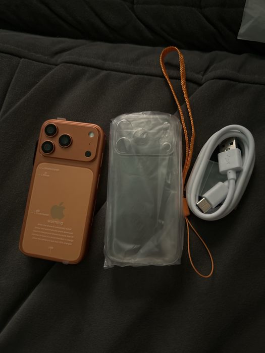 Iphone 17 pro max (мини версия)