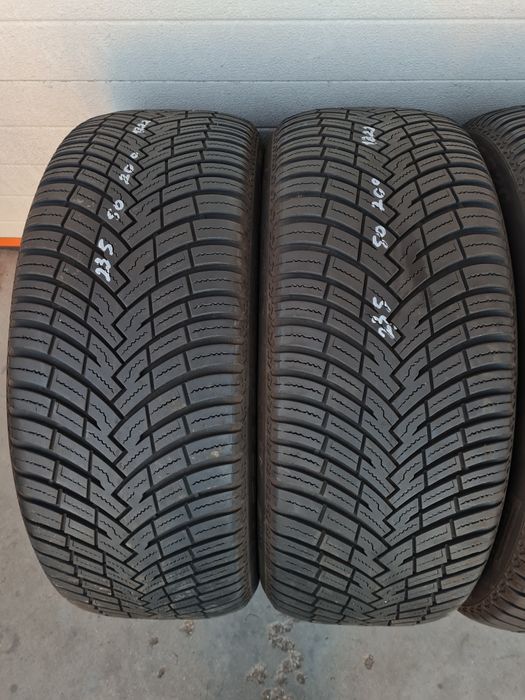 Всесезонни гуми 4 броя PIRELLI AllSeason SF2 235 50 R20 дот 1622