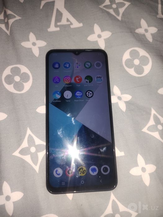 VIVO E 35 telefon sotiladi ishlashi zur