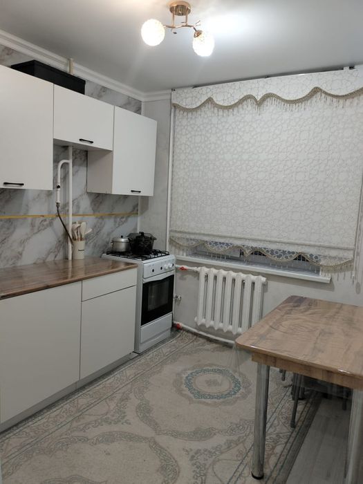 Жастық 41үйден  2 бөлмелі пәтер сатыл