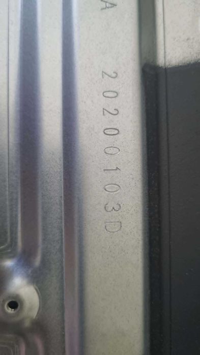 Vand componentele de la un televizor Hisense H55B7500