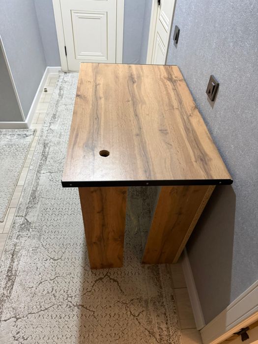 Самодельный комп стол из остатков ремонта