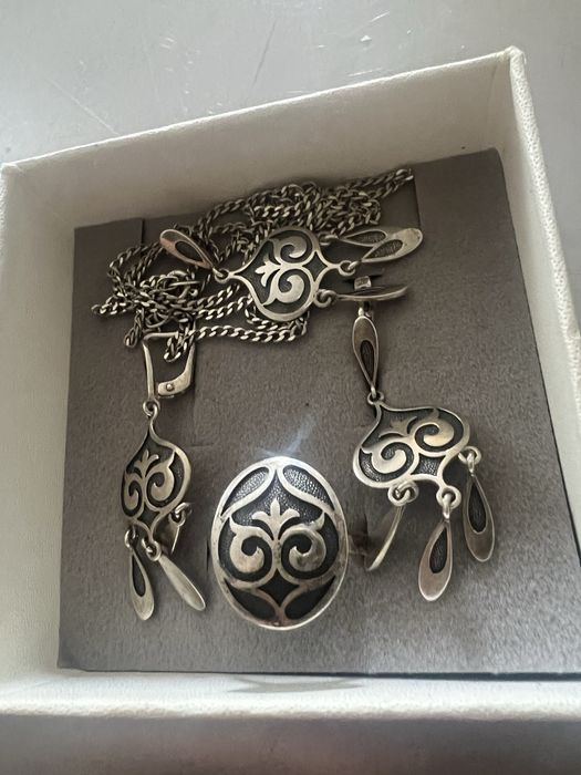 Продам набор серьги 30000тг