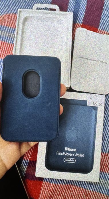 Продам картхолдер для Iphone FineWoven Wallet