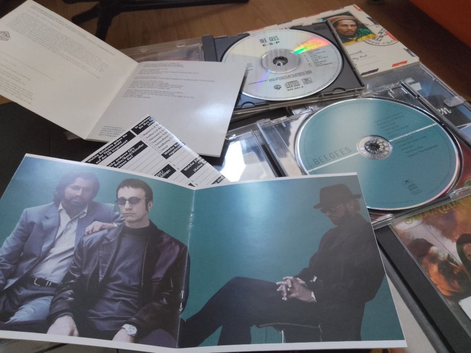 Cd urî Audio- Bee Gees, Michael Jackson, Garry Moore, Robbie Williams,