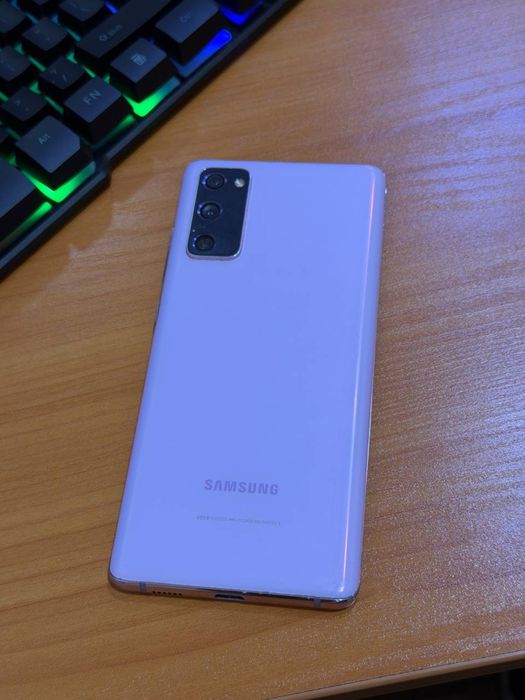 Samsung s21fe 128/8