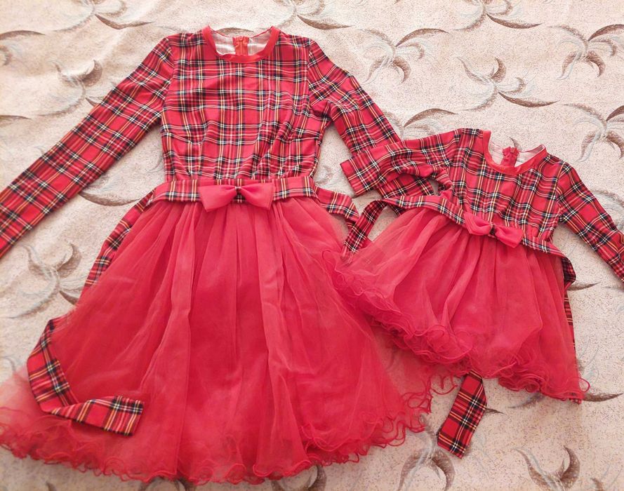 Рокли за майка и дъщеря