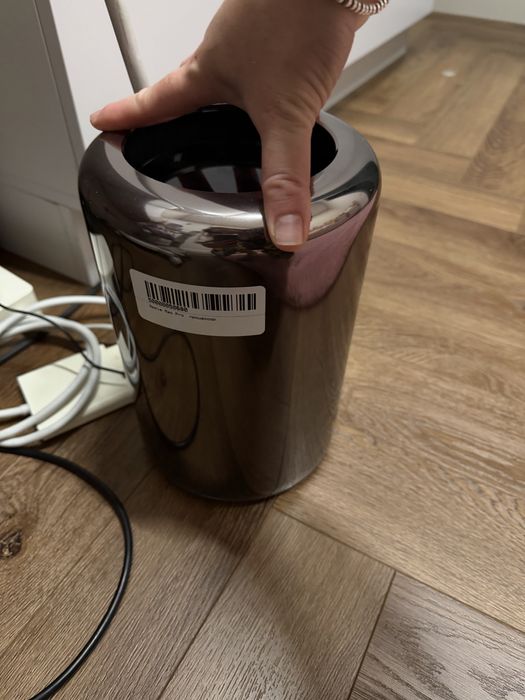 Продам Imac Pro 6,1