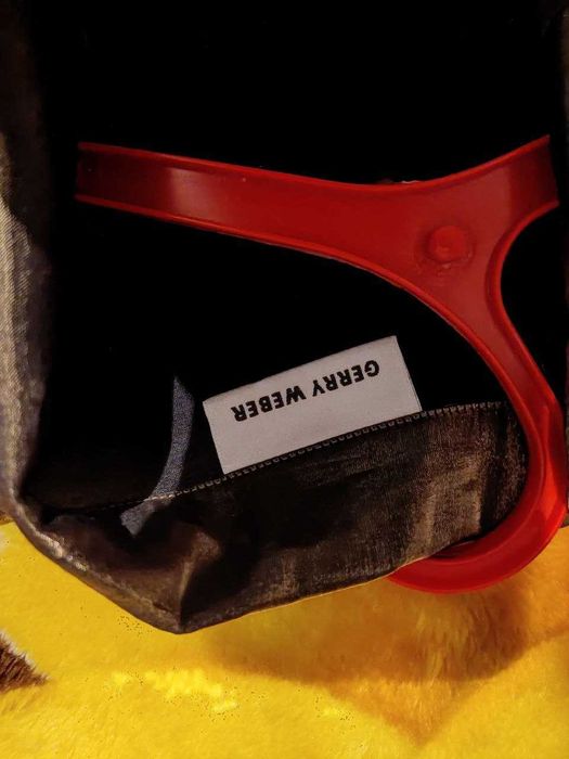 Рубашка шоколадного цвета от бренда Gerry Weber