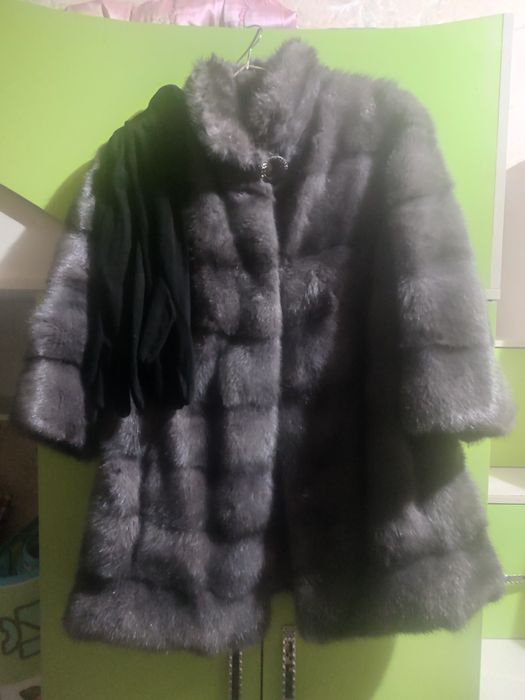 Продам норковую шубу.