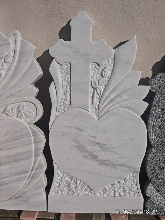 Cruci de marmura !!!