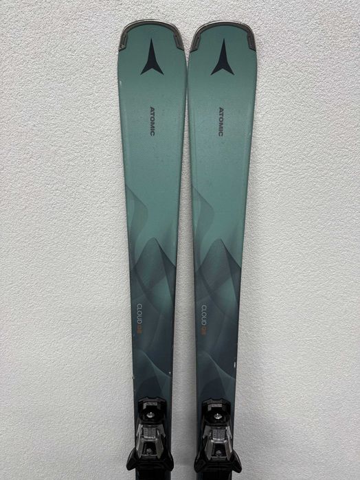 schi atomic cloud q8 L161cm si 147cm