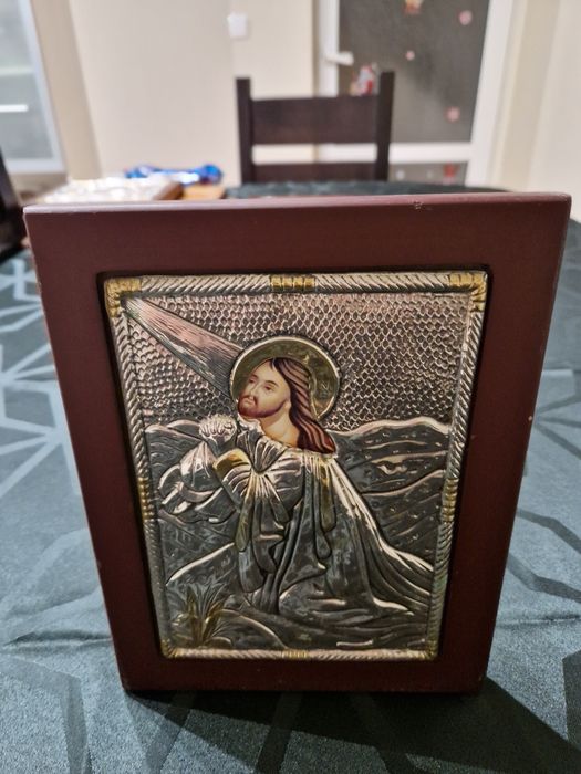 Прекрасна антикварна сребърна икона