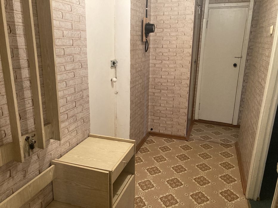 Продам двух комнатную квартиру