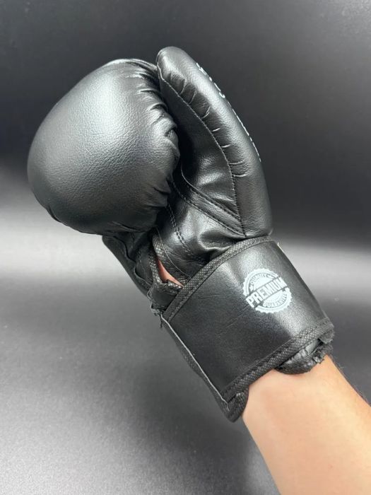 Боксёрские перчатки EVERLAST