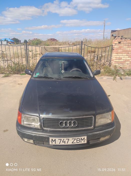 Продам Ауди 100 с 4 2.6