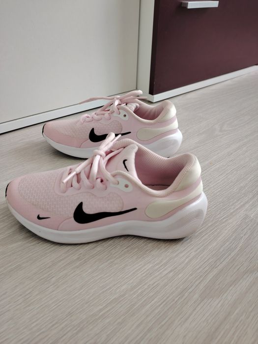 Детски маратонки nike 34 номер