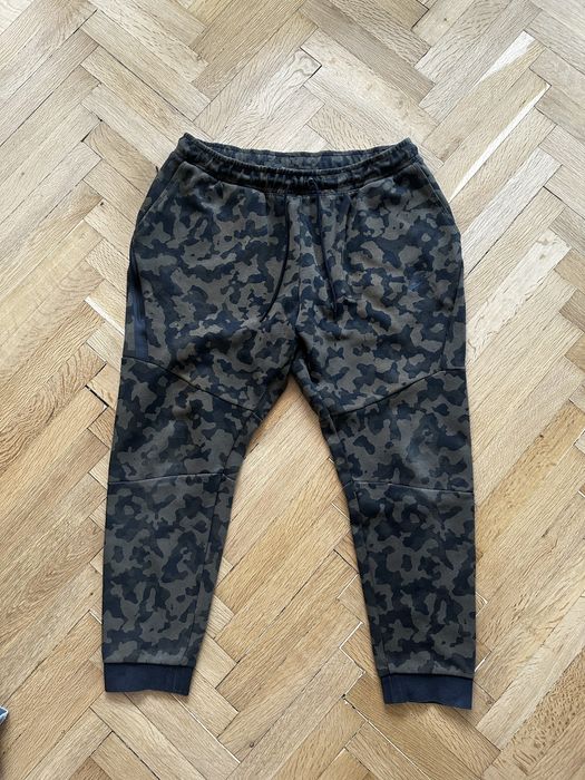 Nike tech fleece green camo xxl 2xl Оригинално!