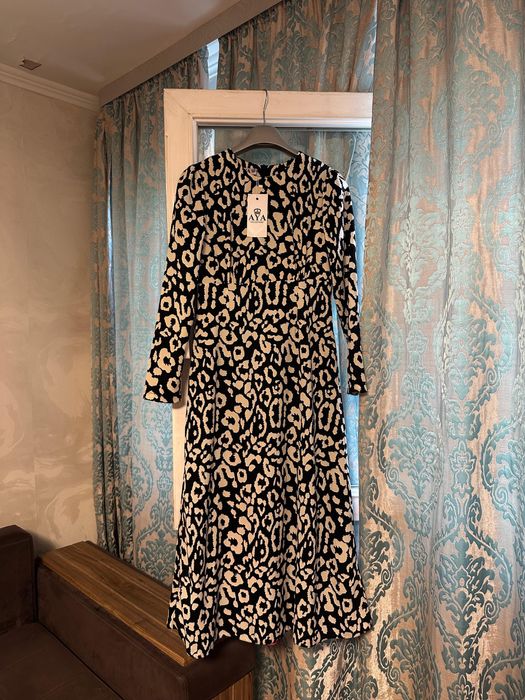 Платья.          .