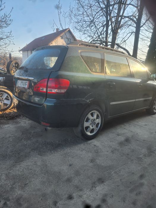 Dez toyota avensis verso