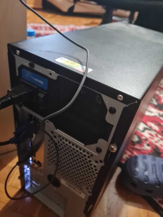 Стационарен компютър / PC