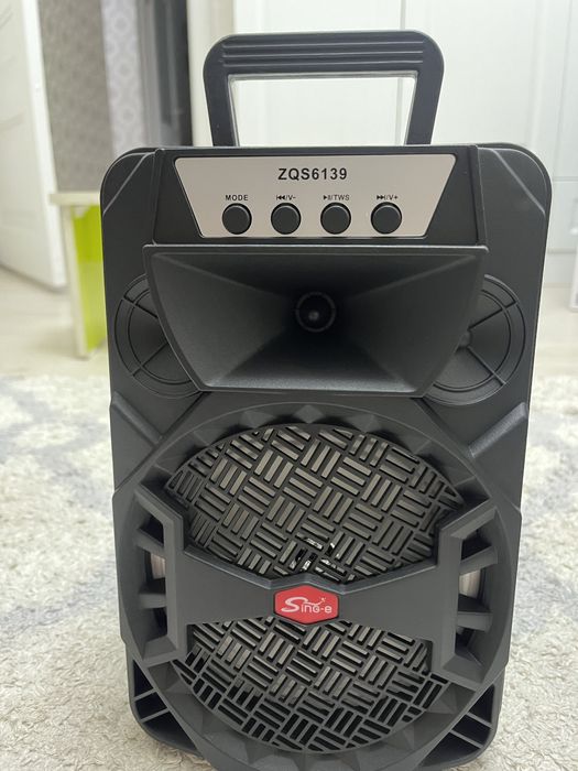 Портативная колонка