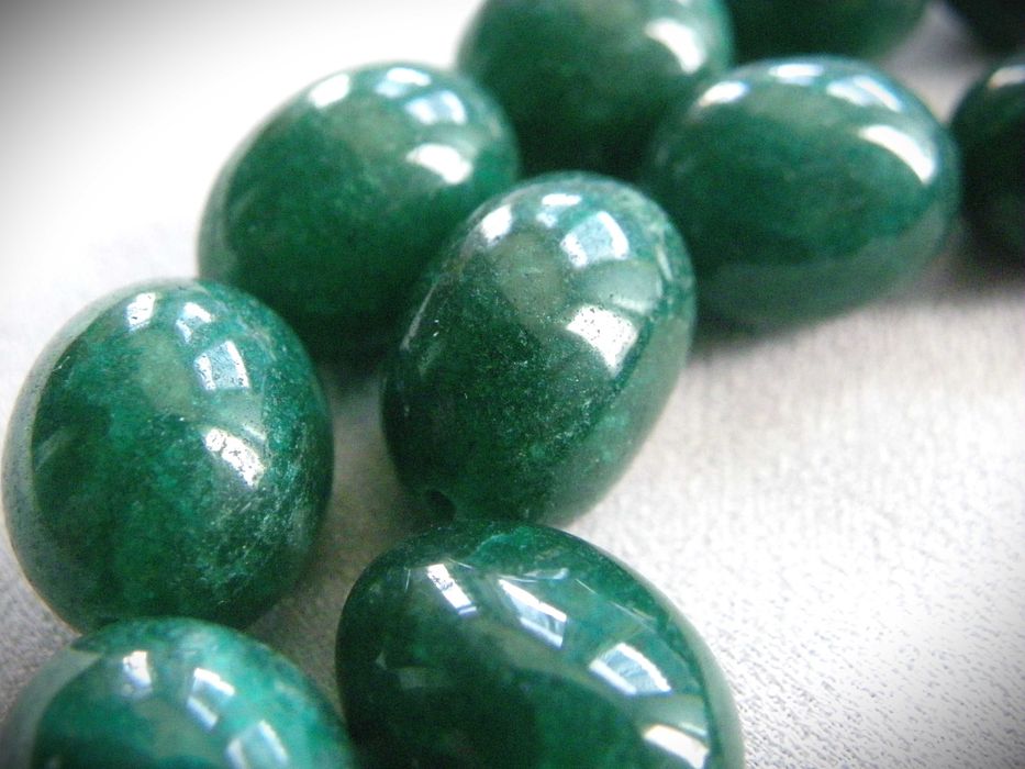 Гердани от изумруди и рубини, Камбоджа