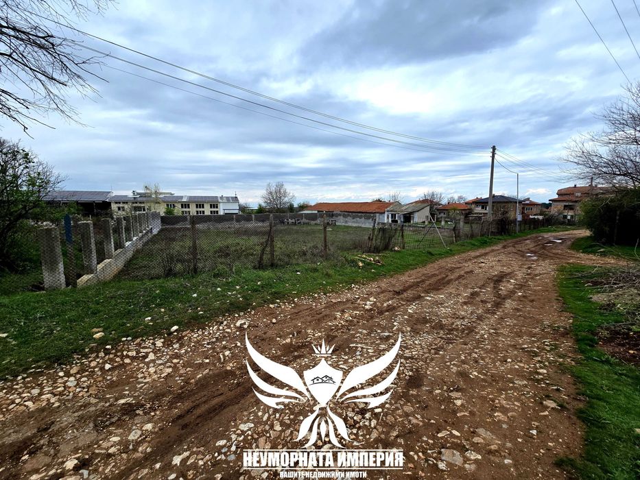 Продавам парцел 1000кв.м. в с.Мулдава, общ.Асеновград статут УПИ