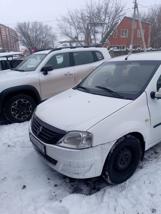 Продам машину рено логан