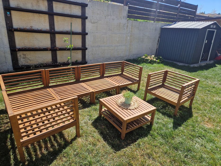 Vând mobilier gradina