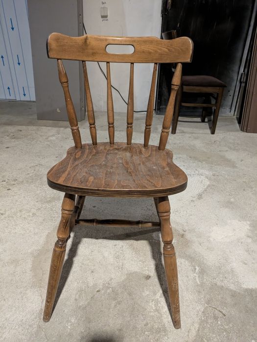 Различни столове