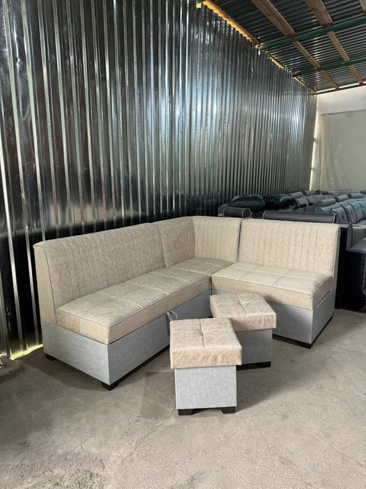 Продаётся Кухонные уголки