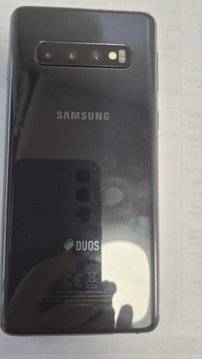 Samsung  Galaxy  S10