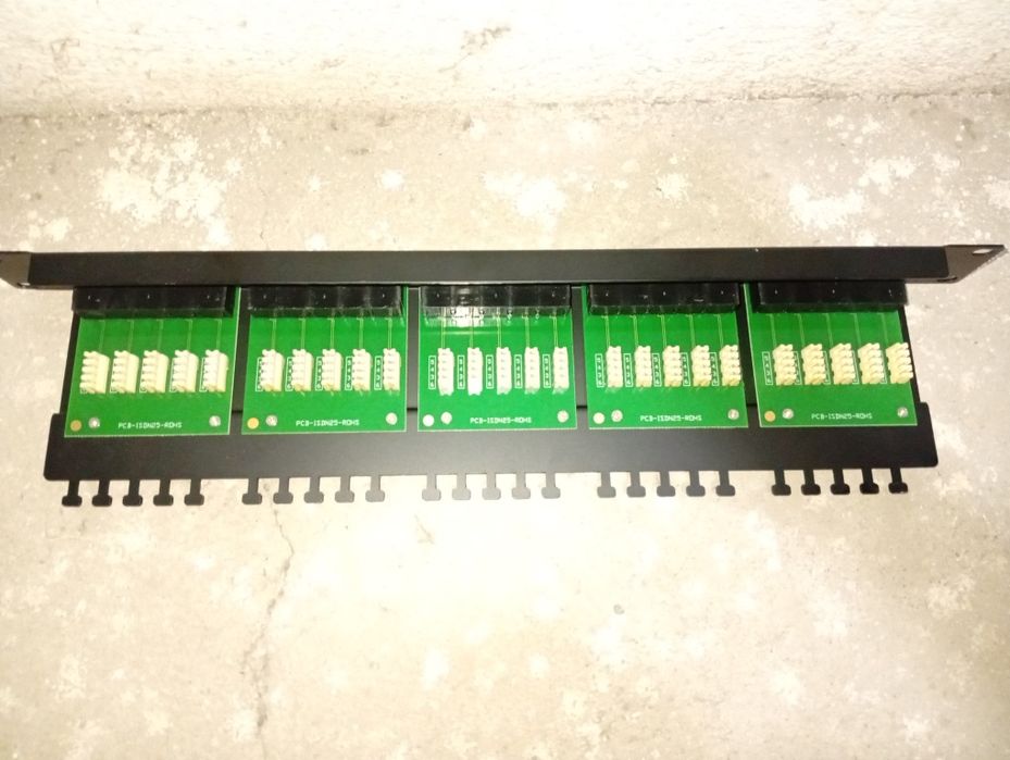 Пач панел 25 порта