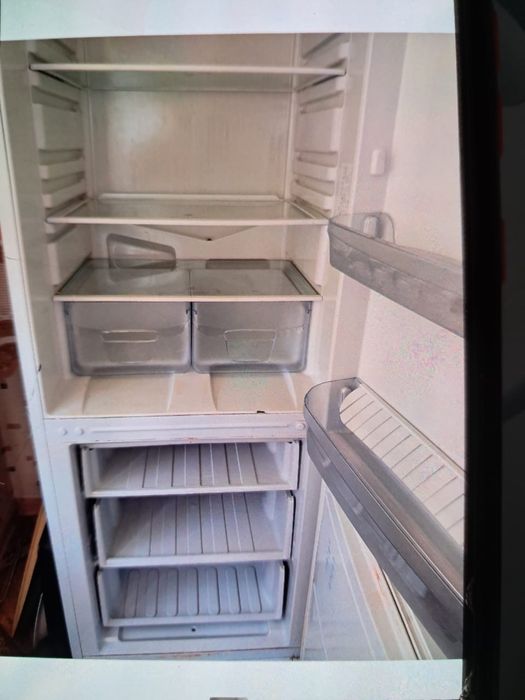 Продам холодильник Индезит