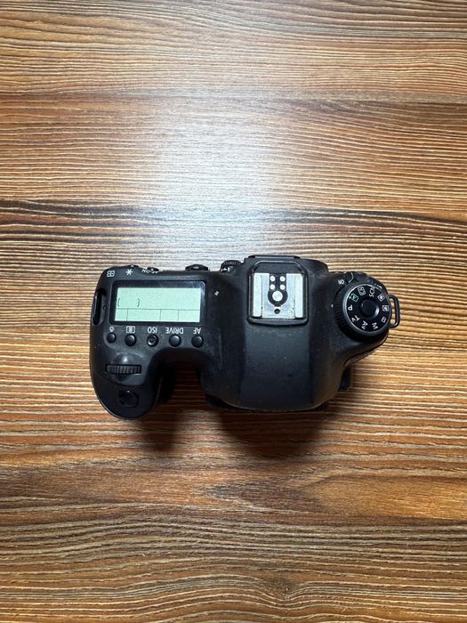 Canon EOS 5D Mark III — без объектива