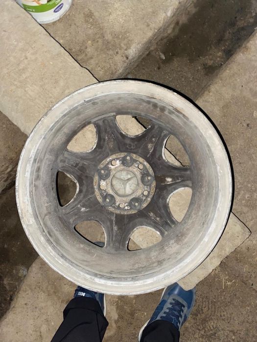 Титановый диска мерседес r15