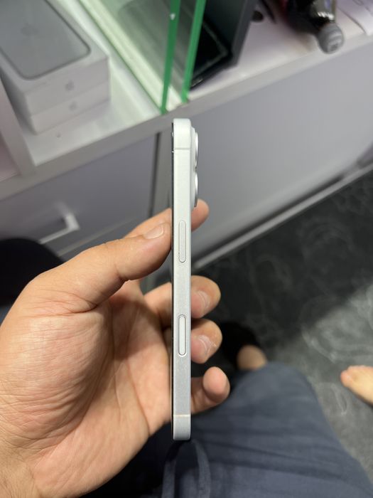 Iphone 16 ozi APPLE BRON