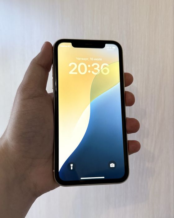 Продам Iphone 11 (128gb)